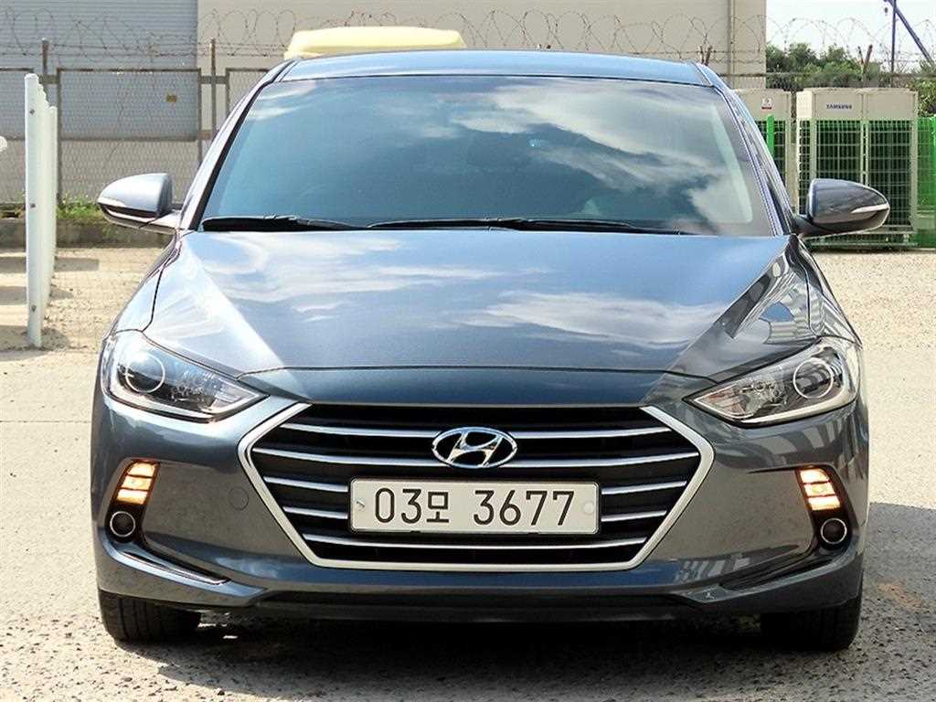 HYUNDAI Avante