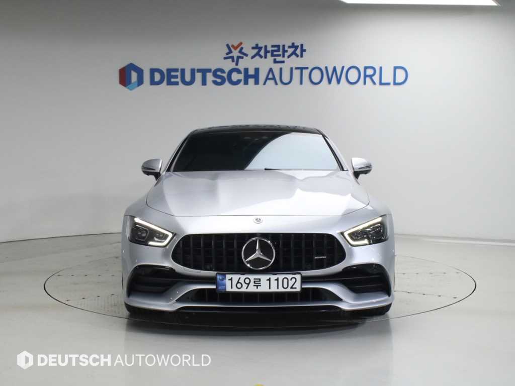 Mercedes Benz AMG GT