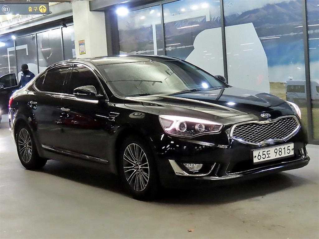 KIA K7