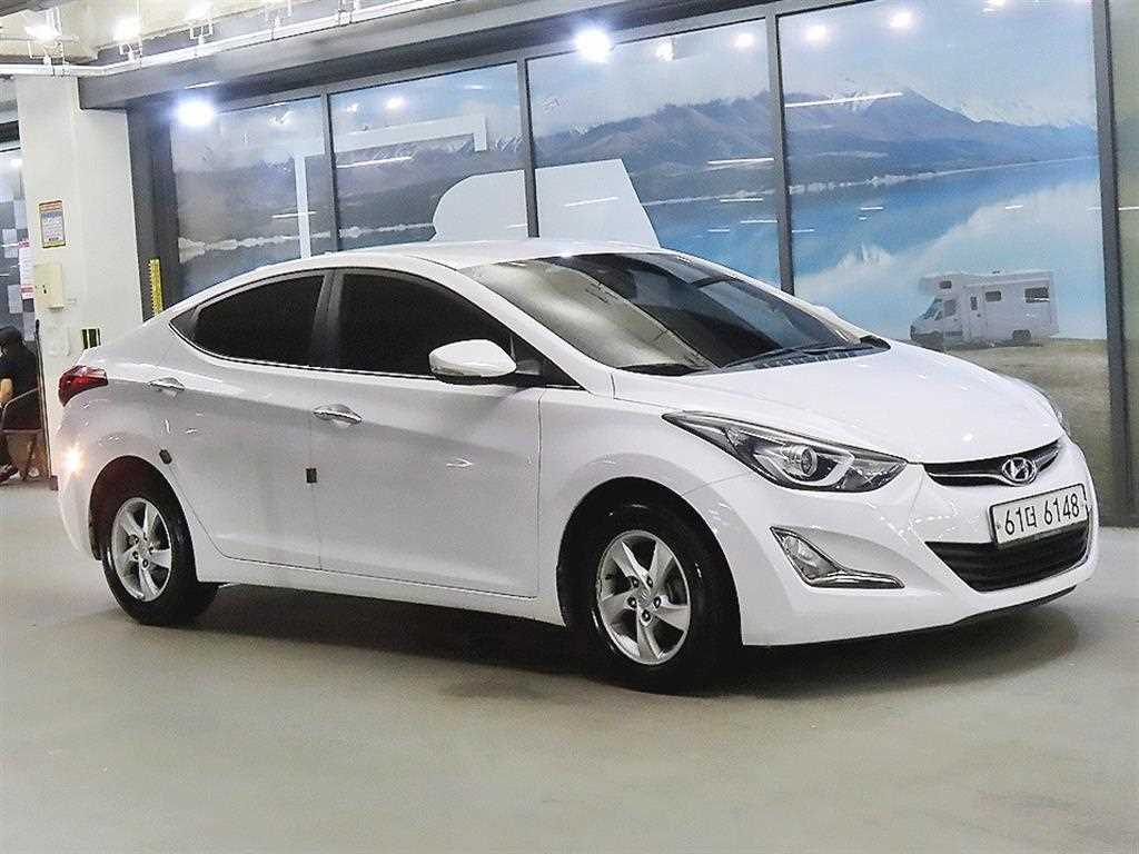 HYUNDAI Avante