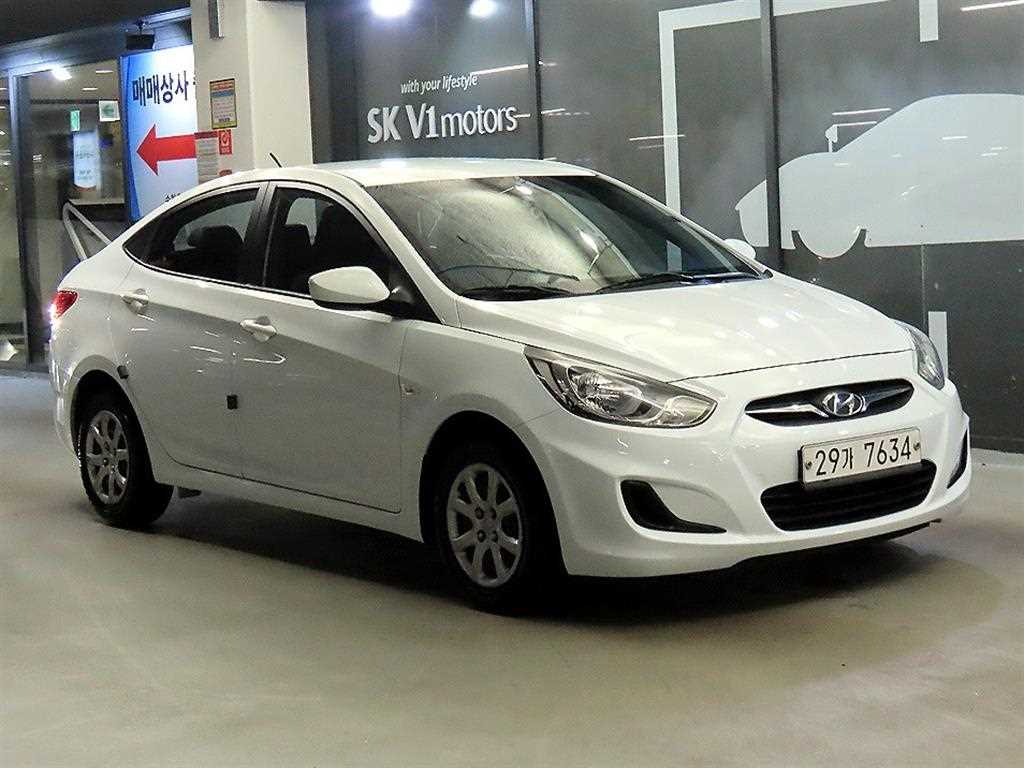 HYUNDAI Accent
