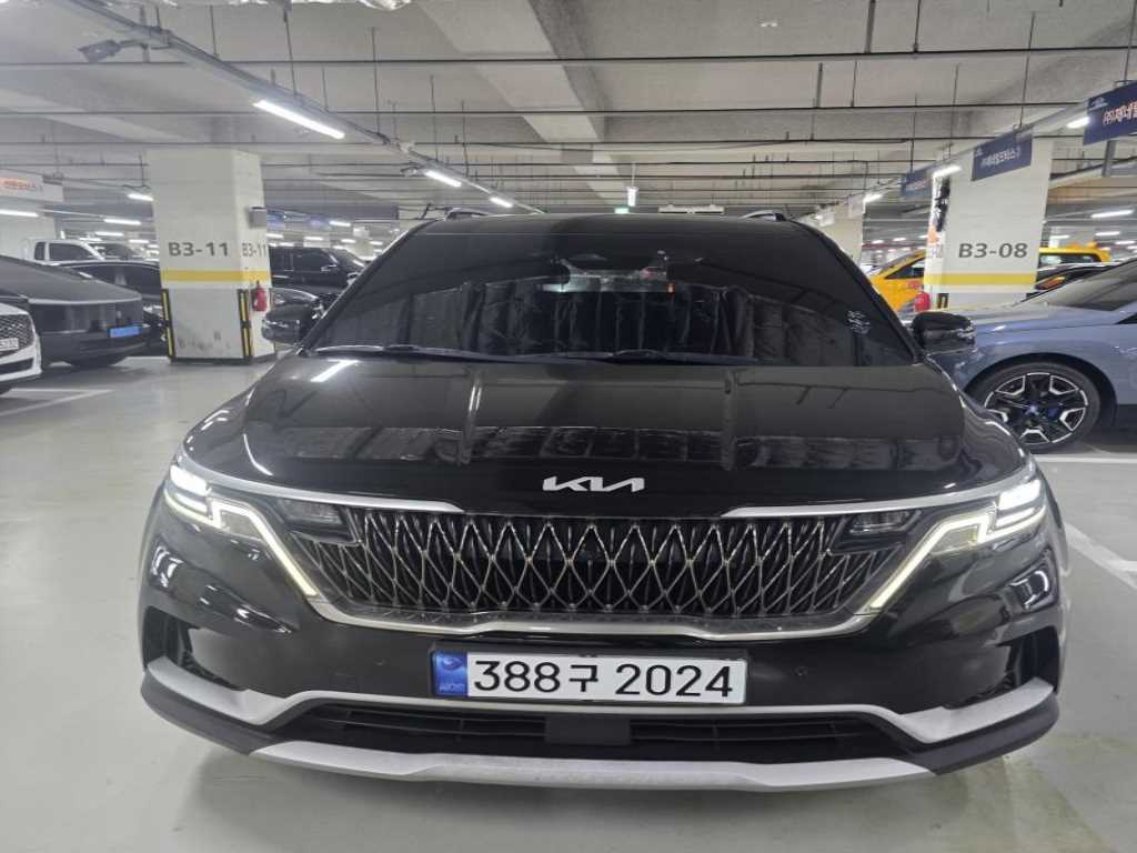 KIA Carnival 2022 — Zona Franca Iquique