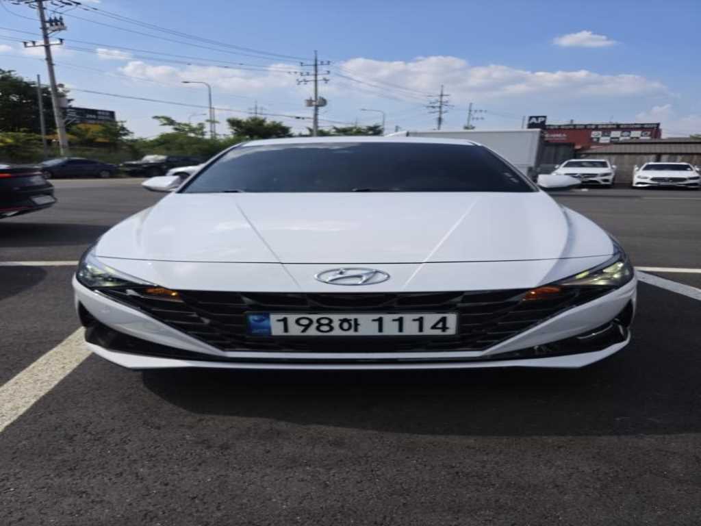 HYUNDAI Avante