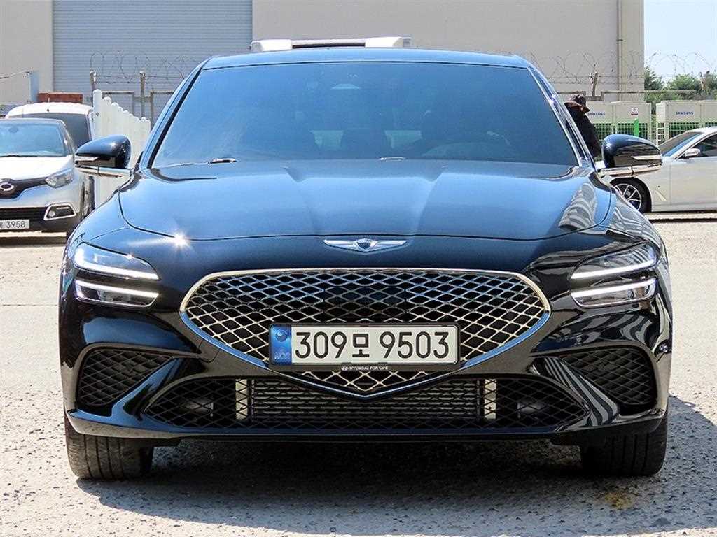 Genesis G70