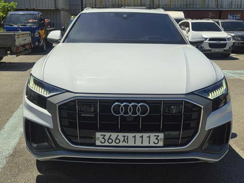 Audi Q8