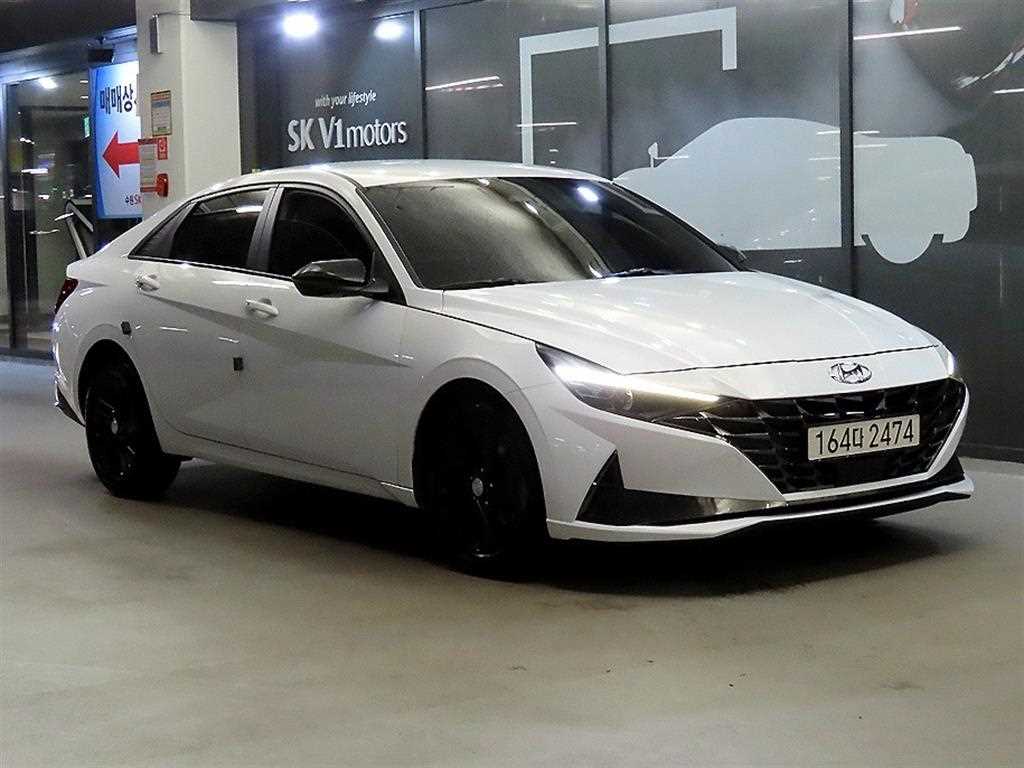 HYUNDAI Avante