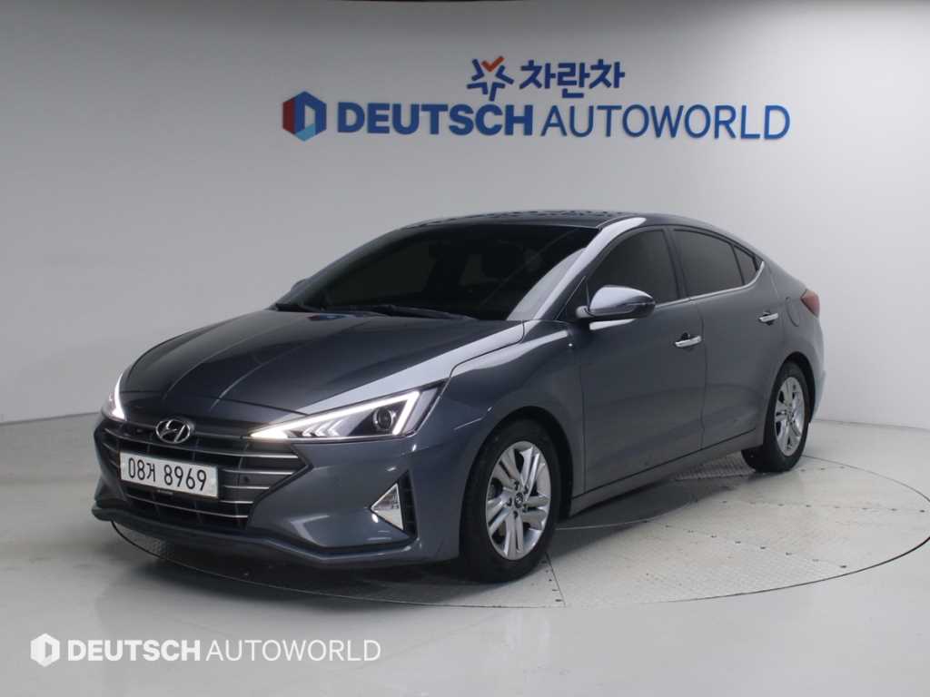 HYUNDAI Avante