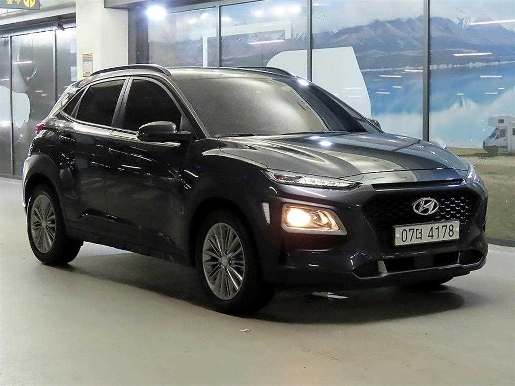 HYUNDAI Kona