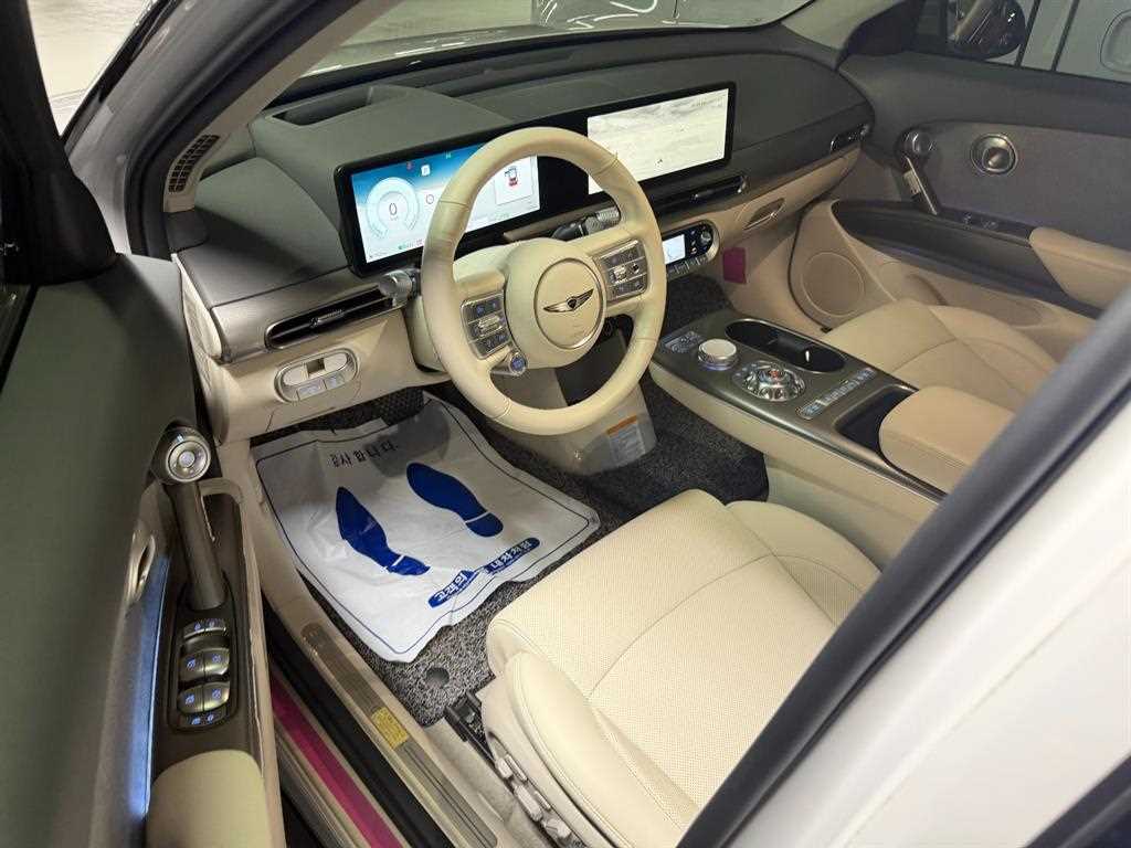 Genesis GV60