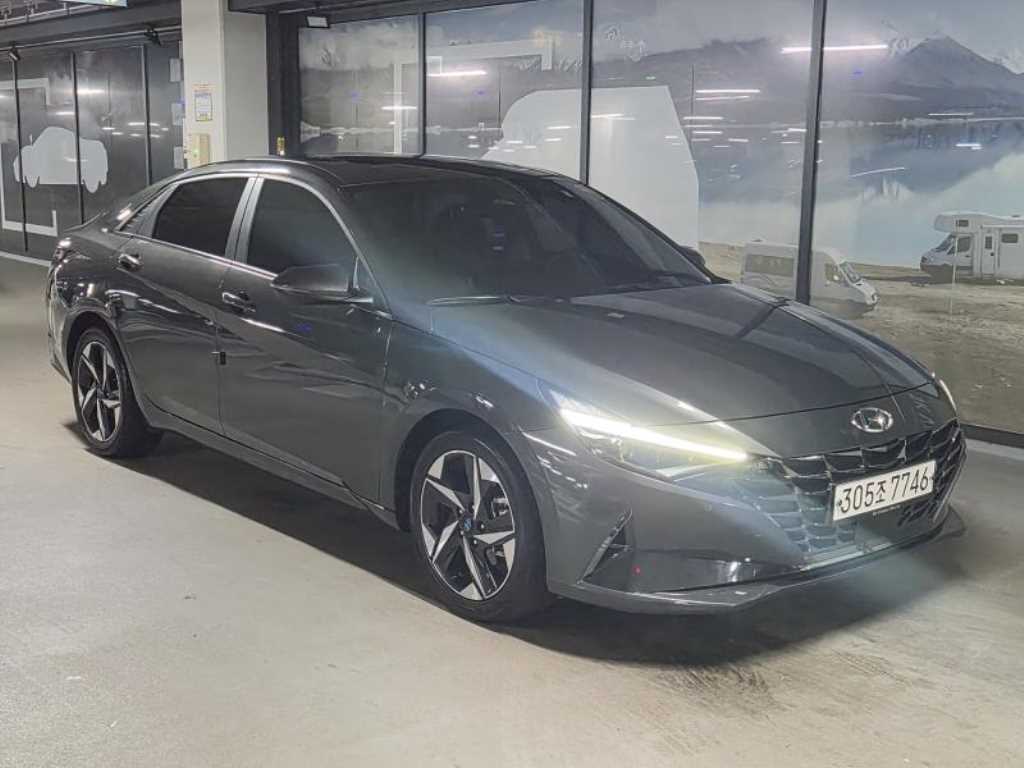 HYUNDAI Avante