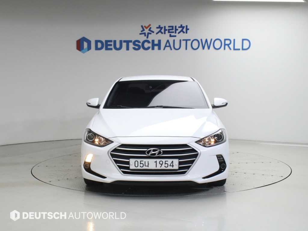 HYUNDAI Avante