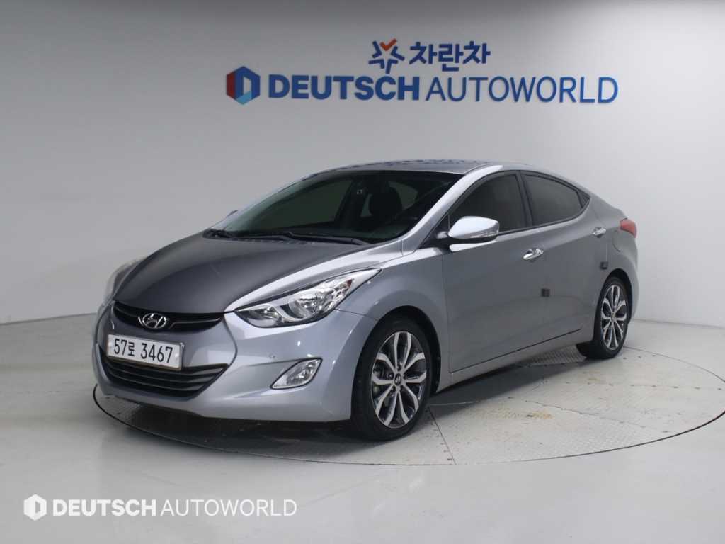 HYUNDAI Avante