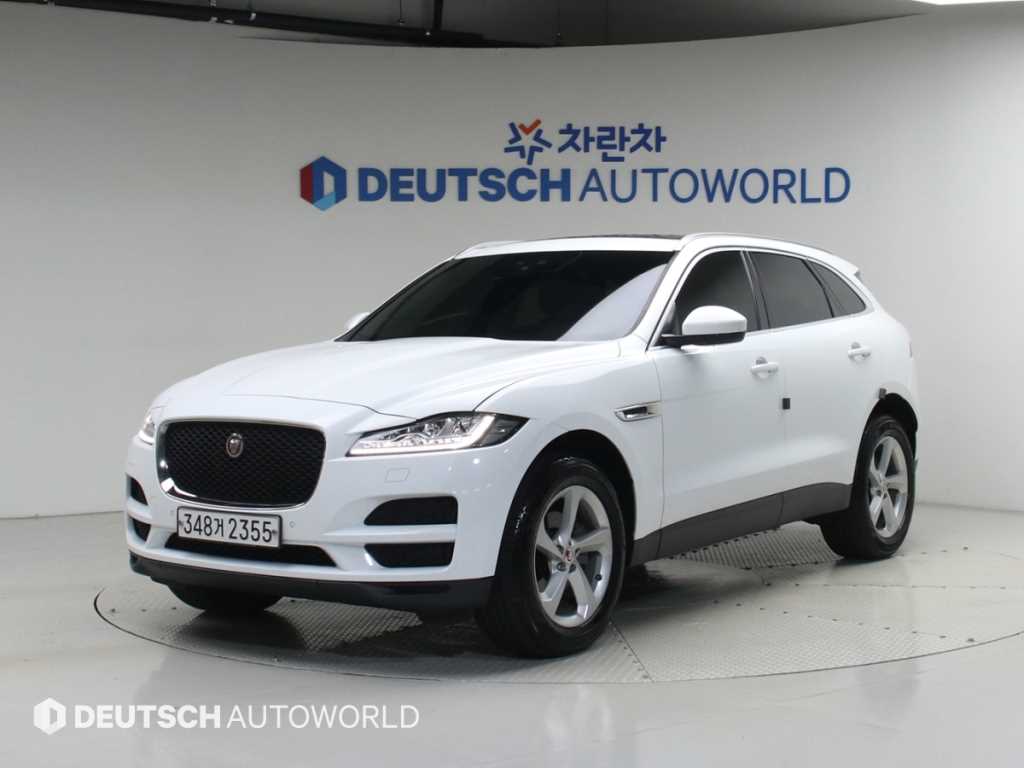 Jaguar F-PACE