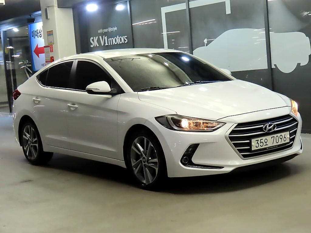 HYUNDAI Avante