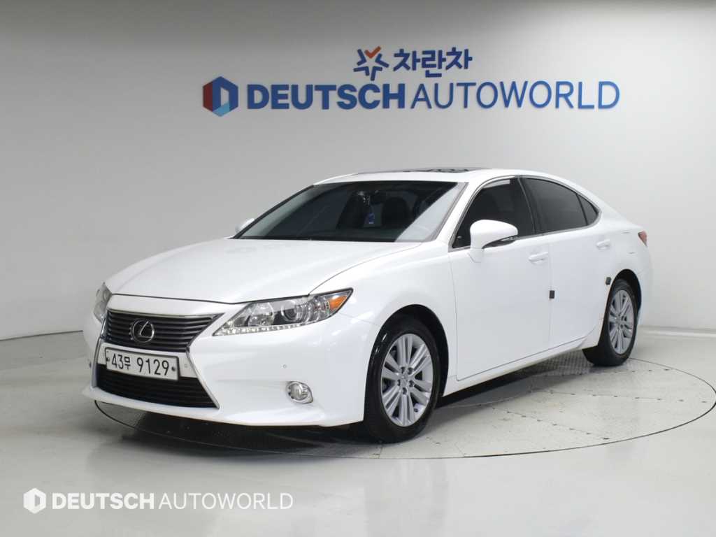 Lexus ES