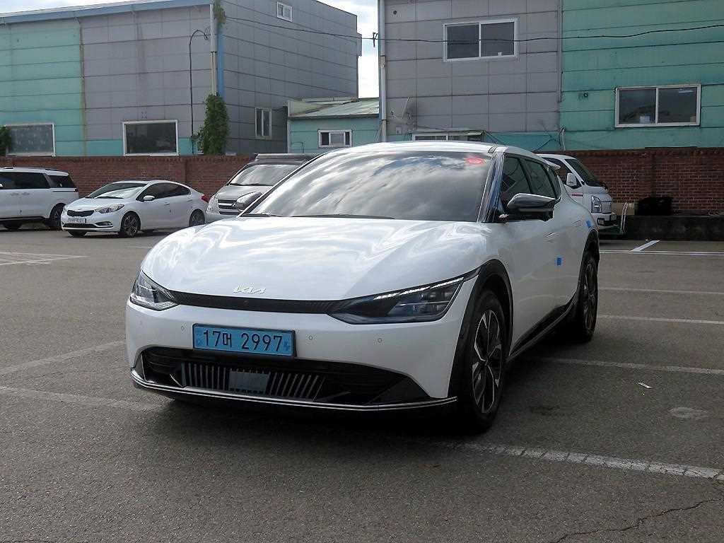 KIA EV6 long range earth