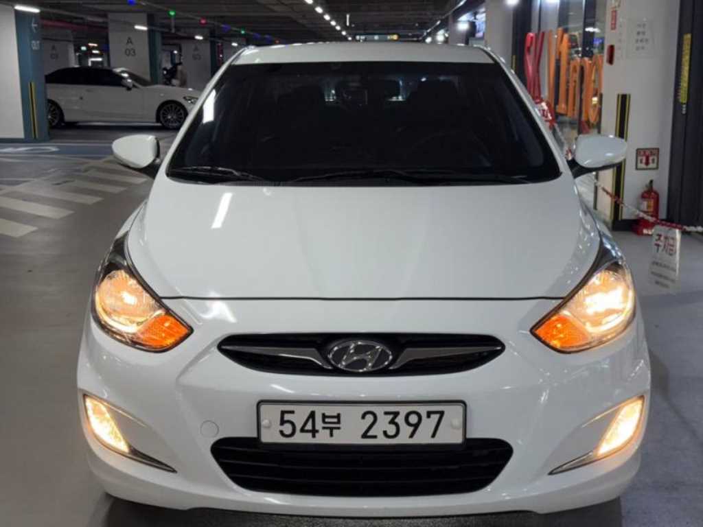 HYUNDAI Accent