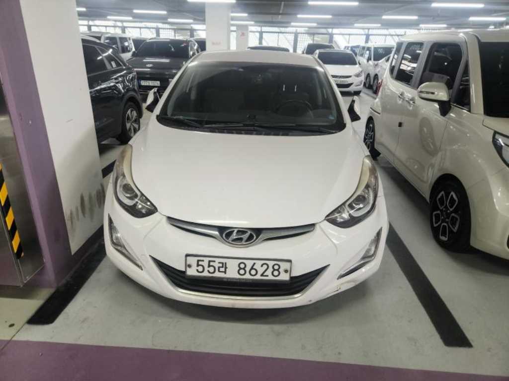 HYUNDAI Avante