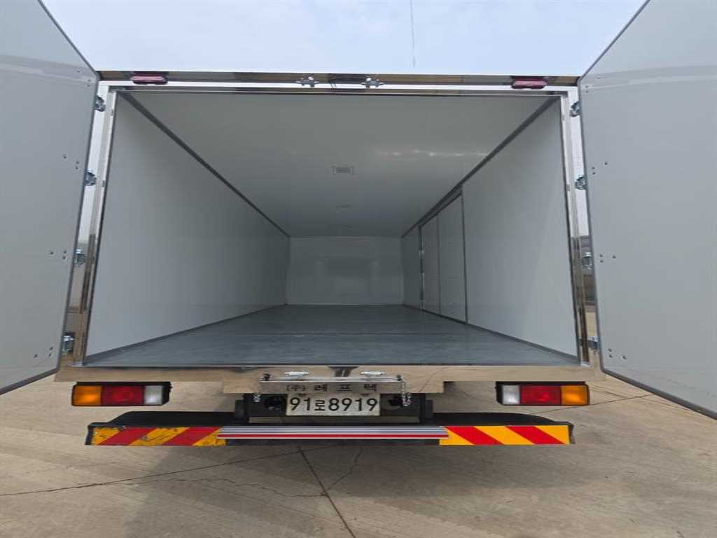 medium and large cargo truck 5 tons