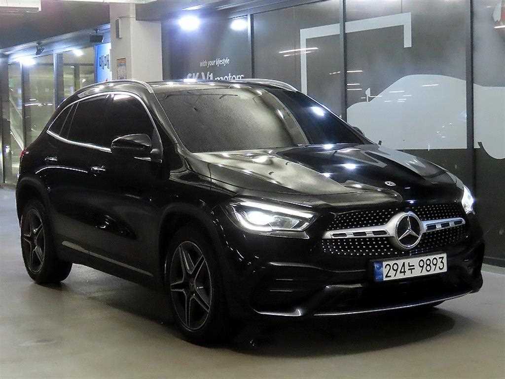 Mercedes Benz GLA Class