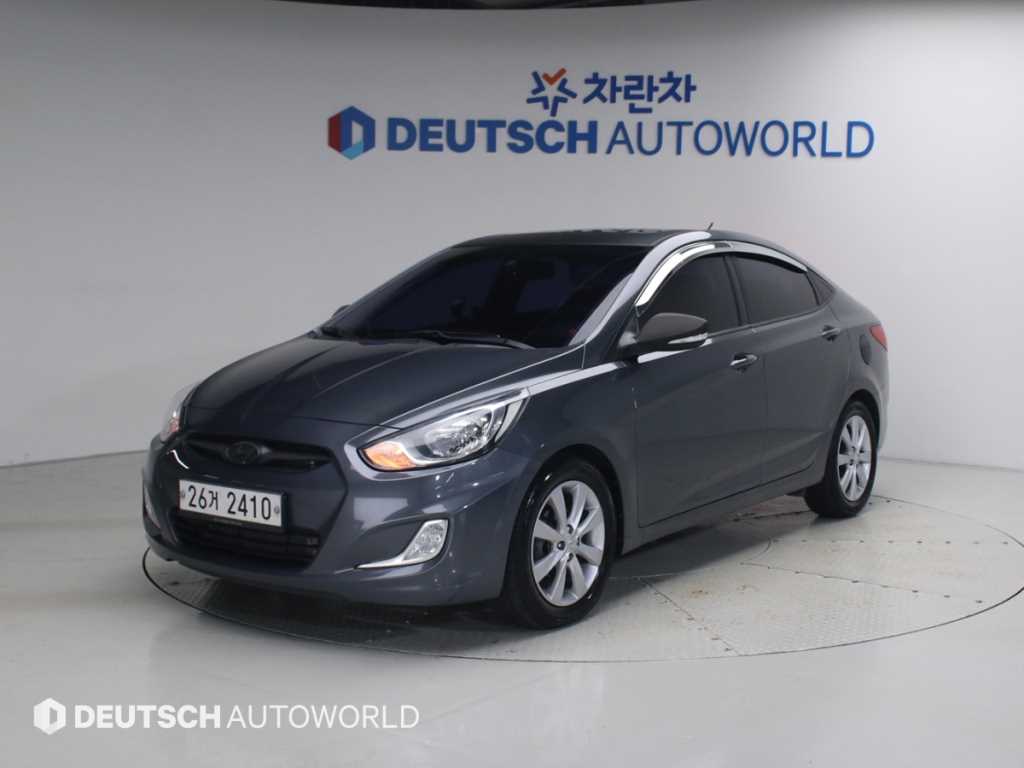 HYUNDAI Accent