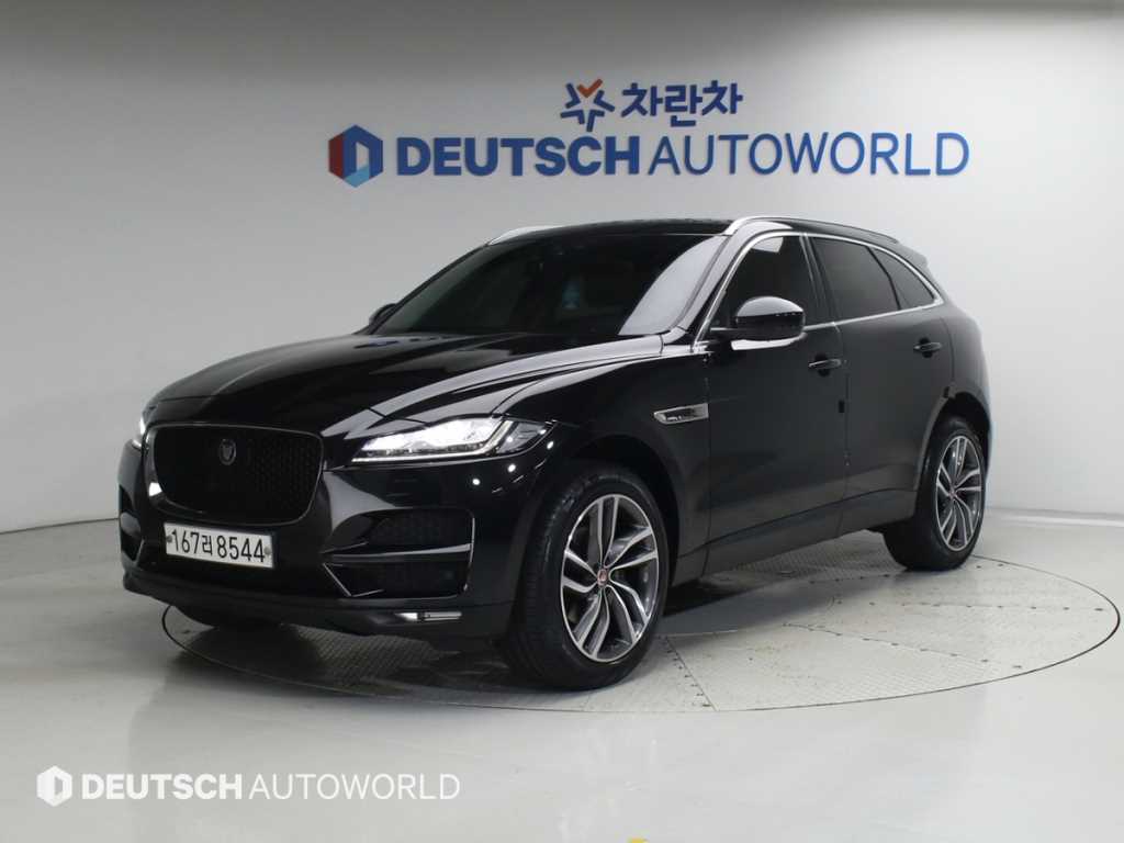 Jaguar F-PACE