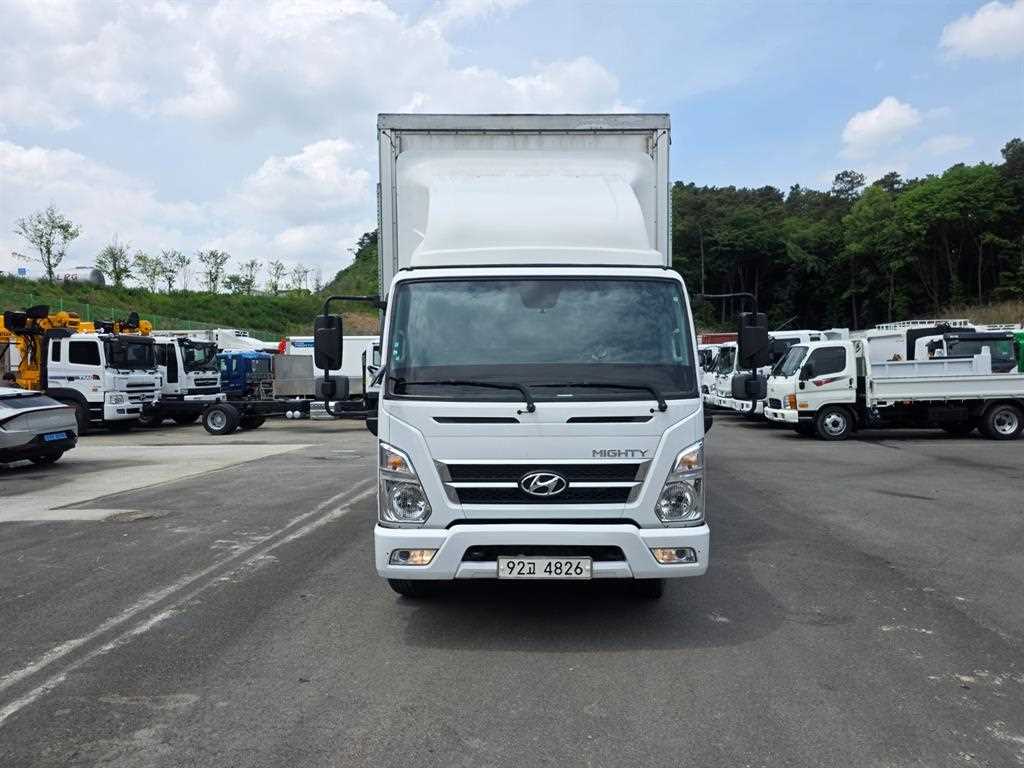 medium and large cargo truck Top