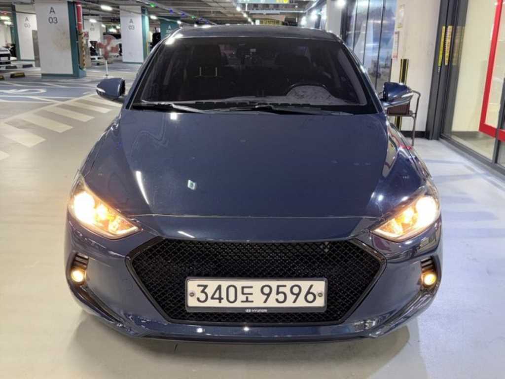 HYUNDAI Avante
