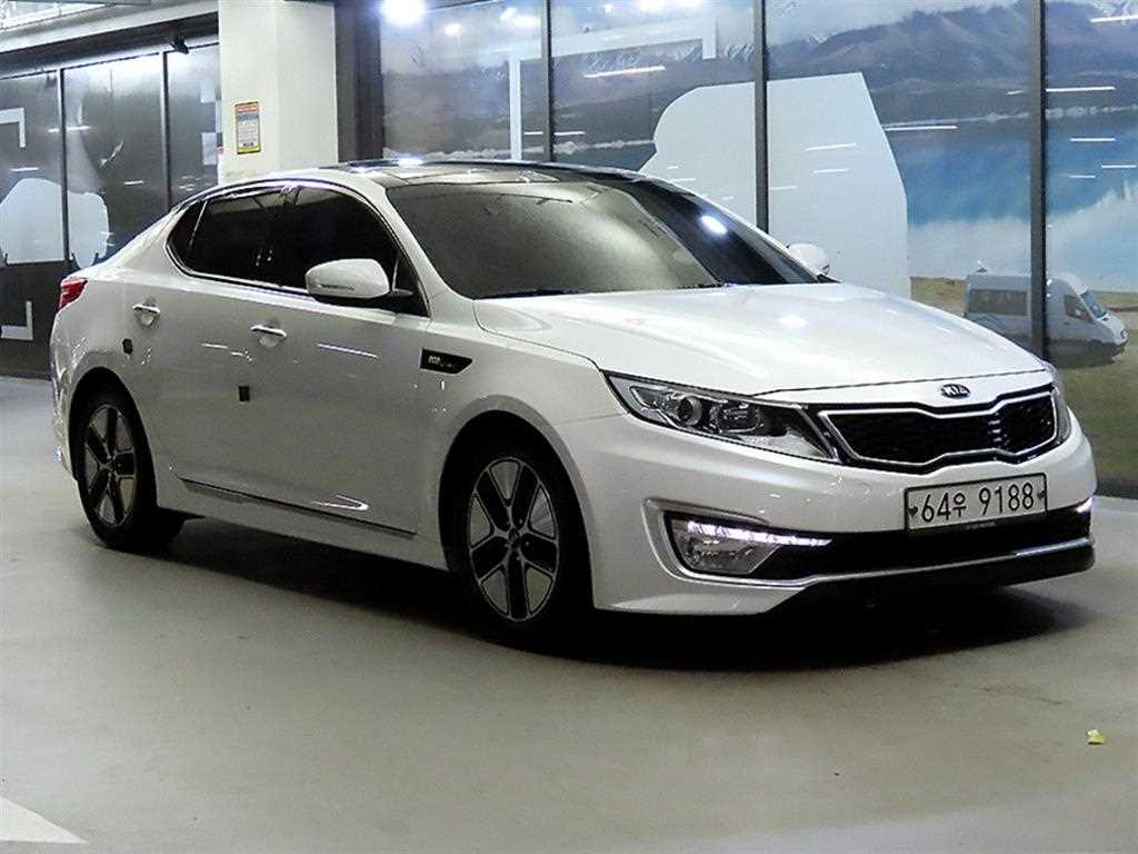 KIA K5 Hybrid Luxury