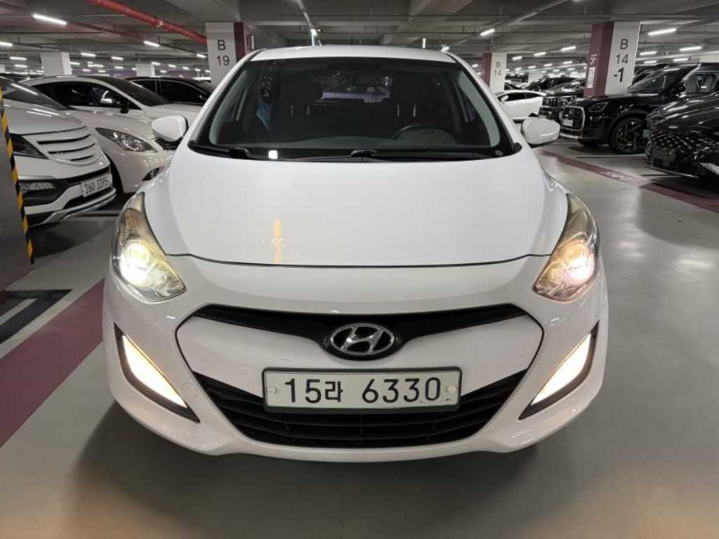 HYUNDAI i30