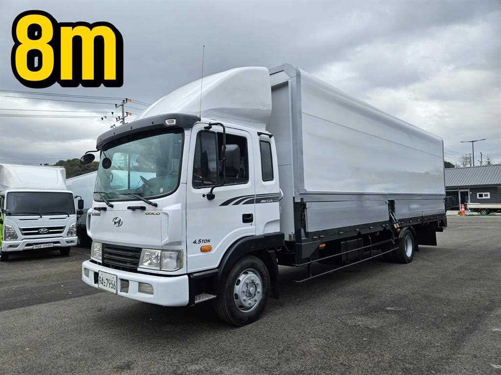 medium and large cargo truck Body 5 tons