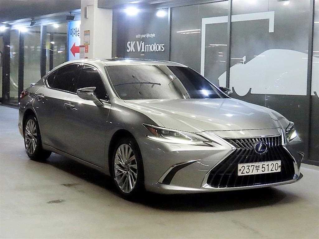 Lexus ES 7th Generation executive