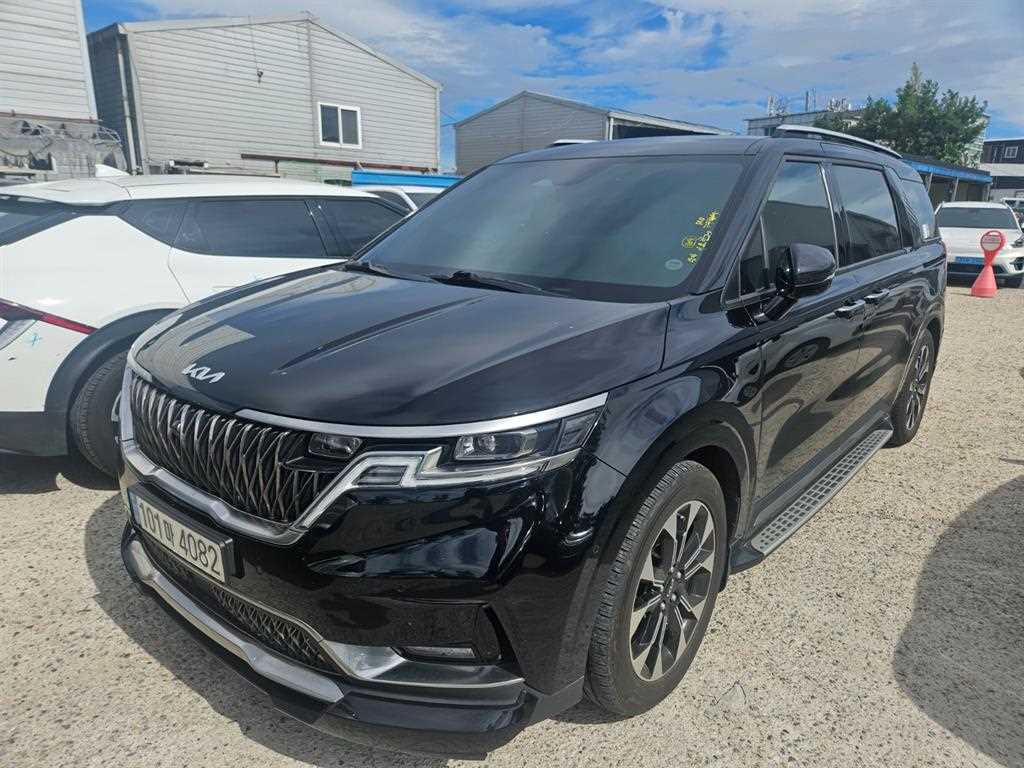 KIA Carnival 2022 — Zona Franca Iquique