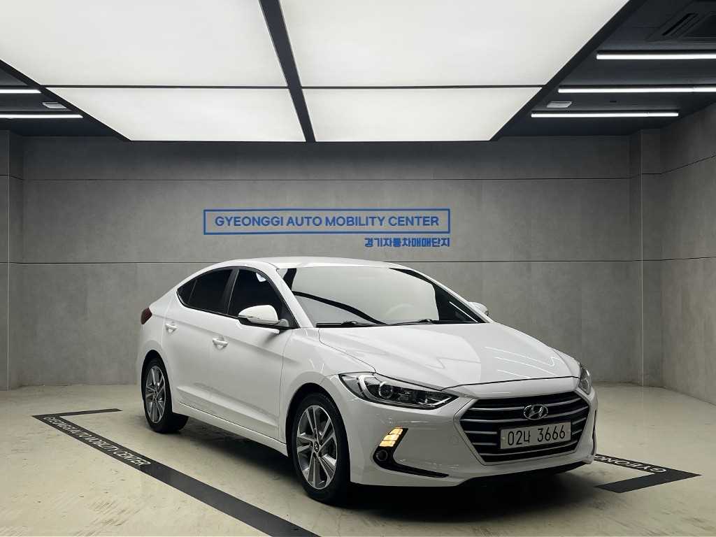 HYUNDAI Avante