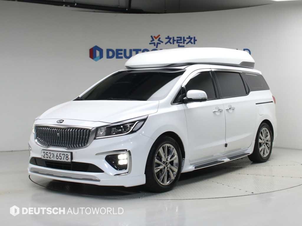 KIA Carnival 2018 — Zona Franca Iquique
