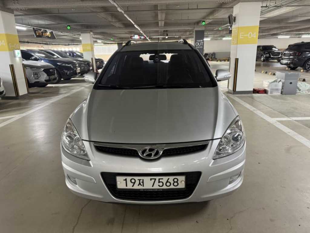 HYUNDAI i30 2009 — Zona Franca Iquique