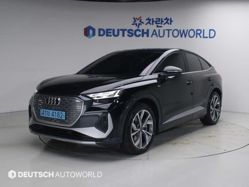 Audi Q4