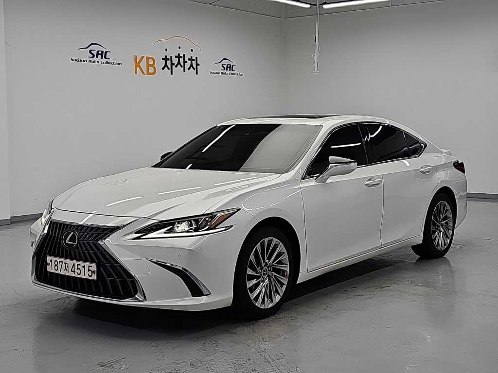 Lexus ES 7th Generation luxury plus