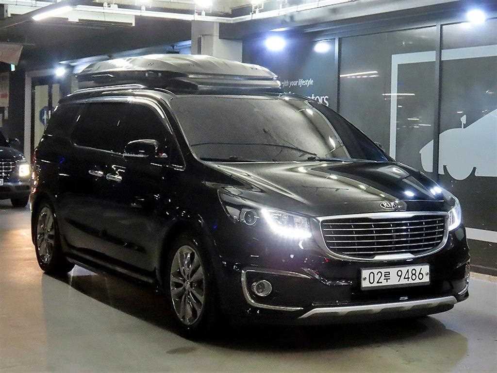 KIA Carnival