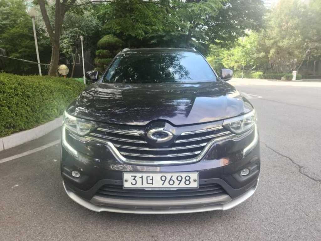 SAMSUNG QM6