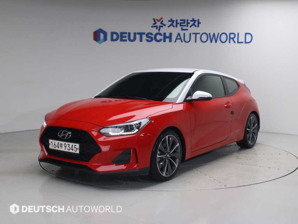 HYUNDAI Veloster