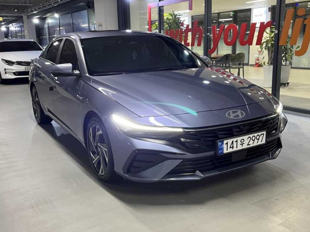 HYUNDAI Avante