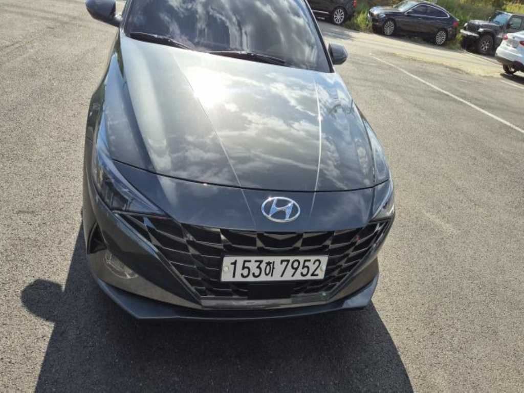HYUNDAI Avante