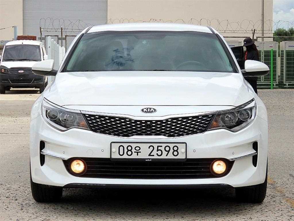 KIA K5 2nd generation MX 2.0 LPI Presti