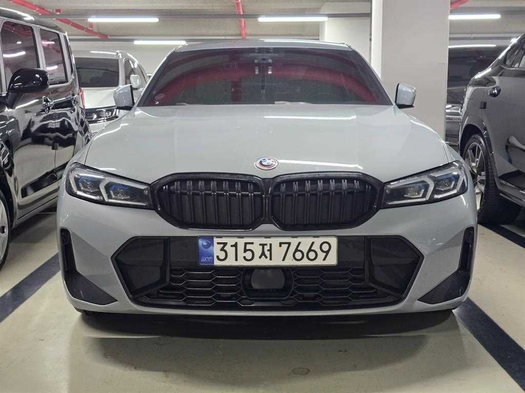 BMW 3 series 2023 — Zona Franca Iquique