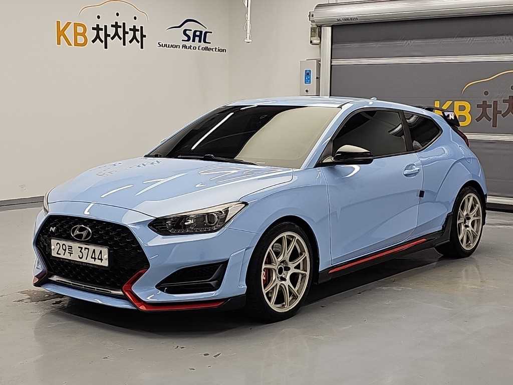 HYUNDAI Veloster
