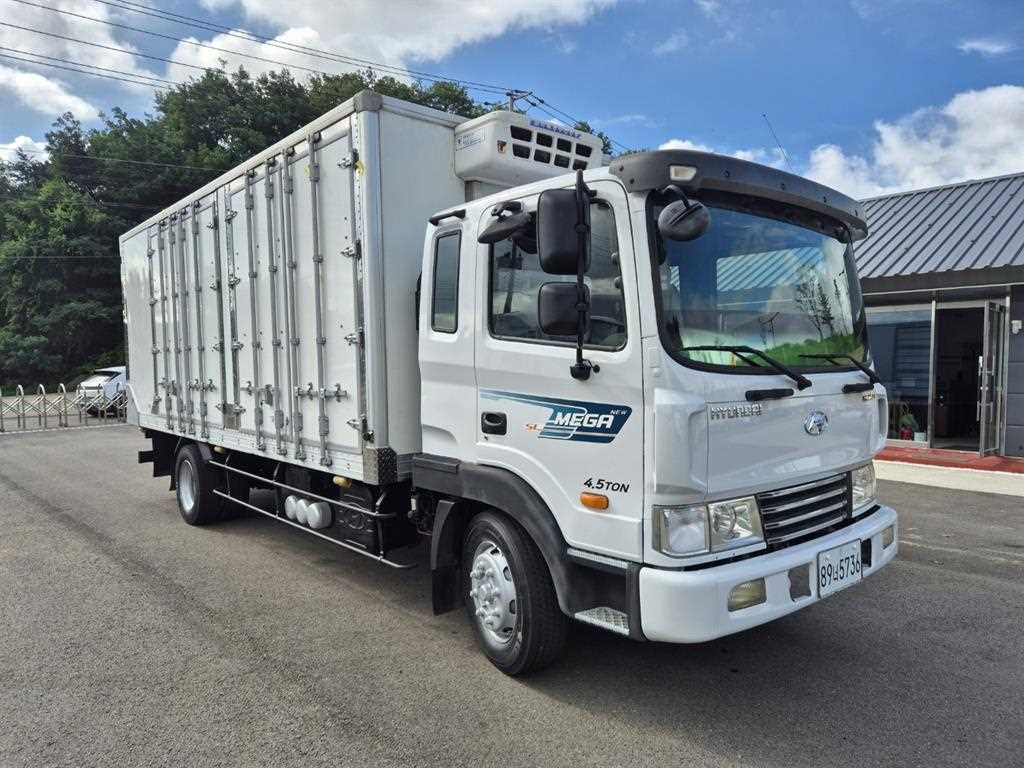 medium and large cargo truck Top