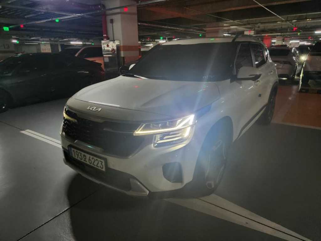 KIA Seltos Gasoline 1.6 Turbo 2
