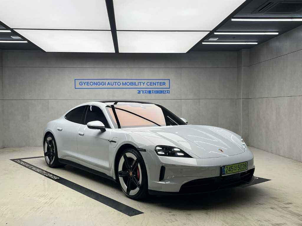 Porsche Taycan