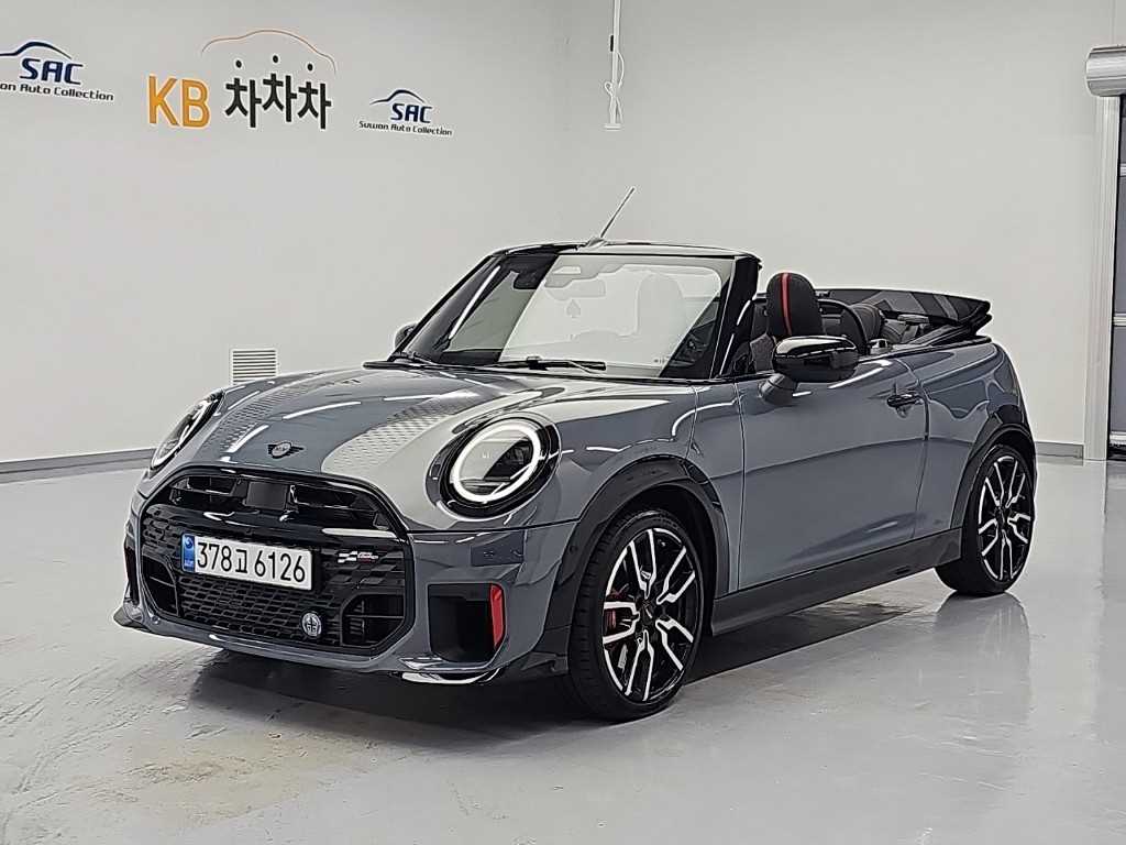 Mini Cooper Convertible (F67) JCW